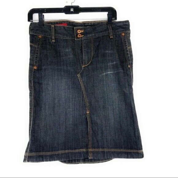 28R AG Jean Skirt the Demure Denim - Picture 1 of 8